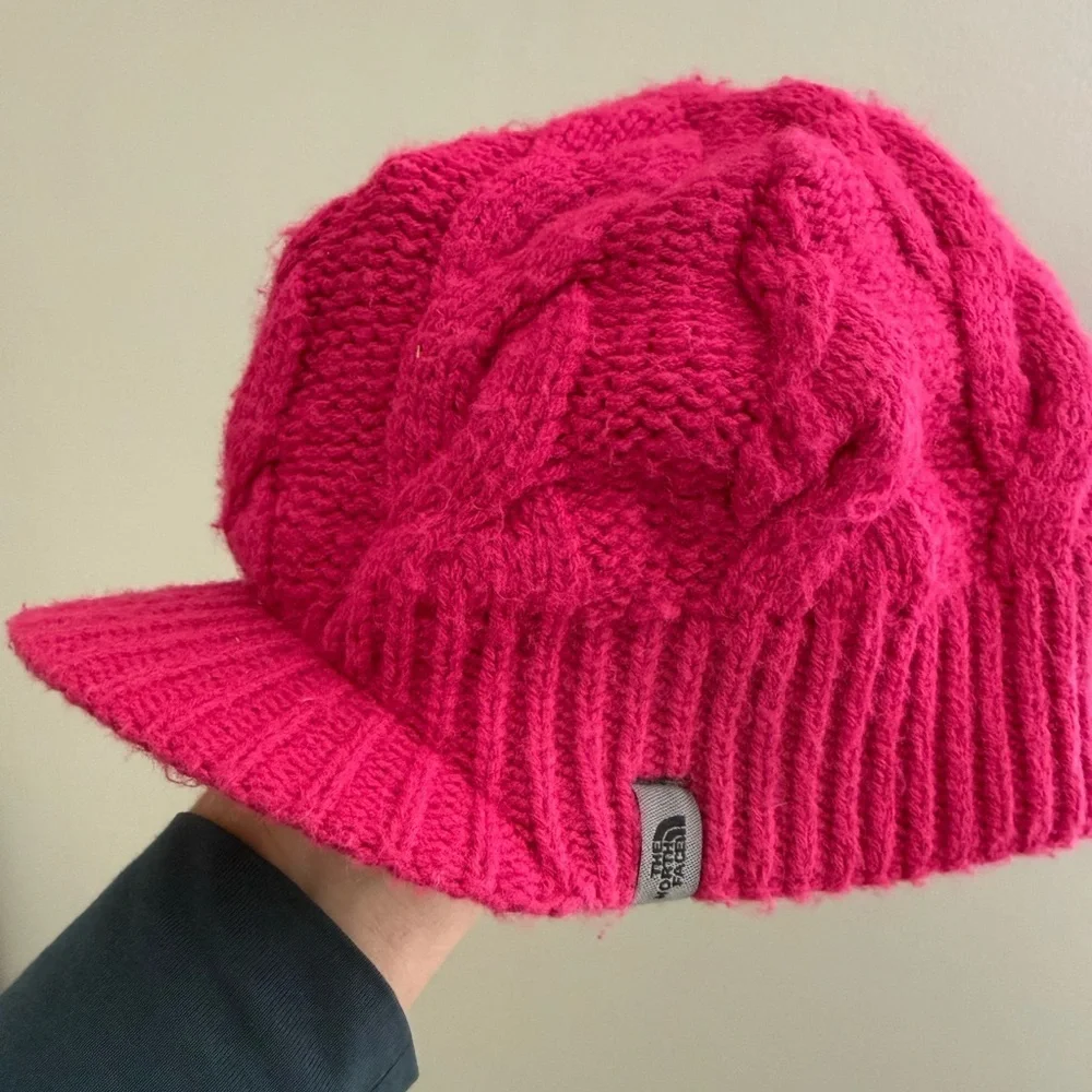 North Face Girls Cable Knit Winter Hat